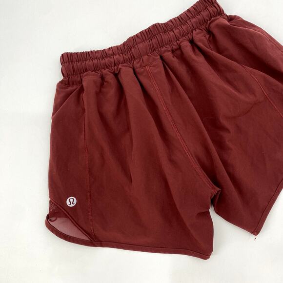 Lululemon 2 Tall Hotty Hot brick red Shorts - Picture 1 of 5